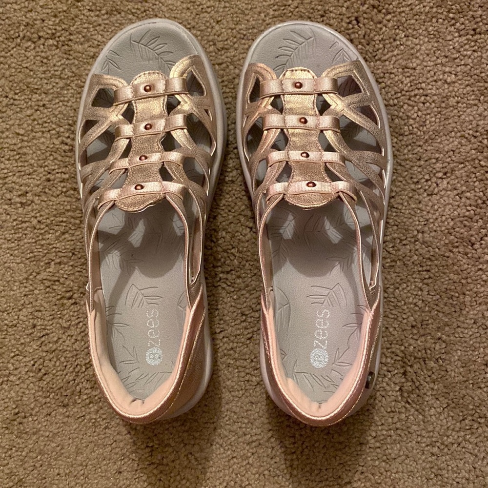 BZees Shoes